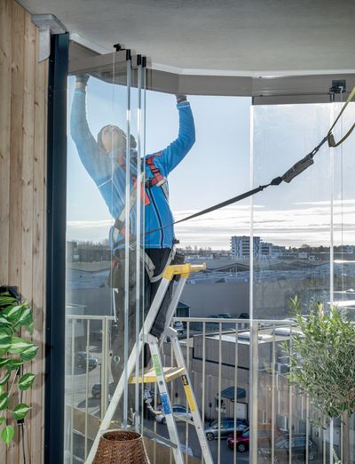 Balkonginnglassing før montering – utsikt fra innglasset balkong